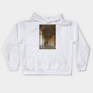 Time Shift Through The Corridors Of Praca do Comercio © Kids Hoodie